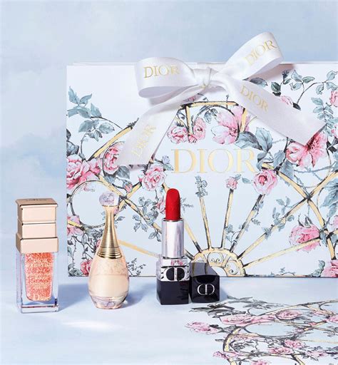 dior free mother's day pouch|mother's day dior gift set.